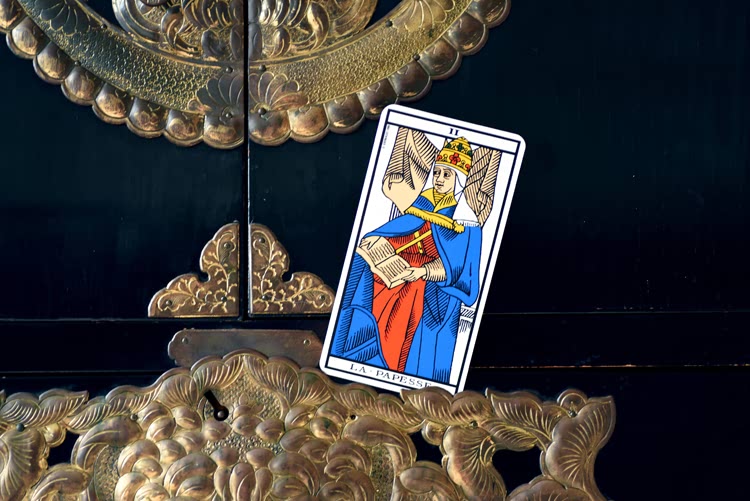 Le nom de La Papesse dans le tarot