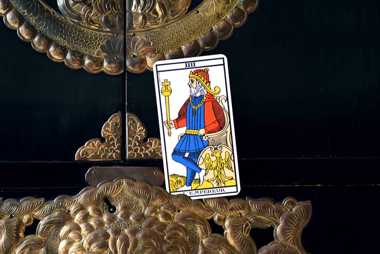 Le nom de L'Empereur dans le tarot
