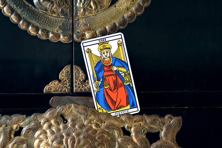 Le nom de La Justice dans le tarot