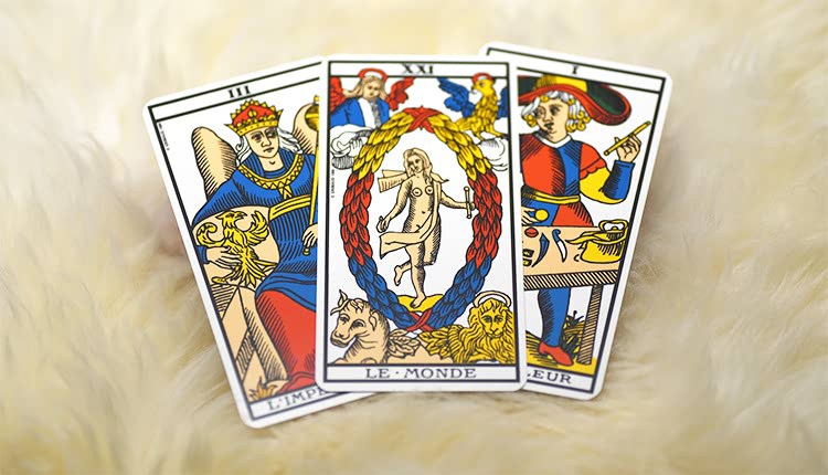 exemple de tirage de tarot avec 3 cartes
